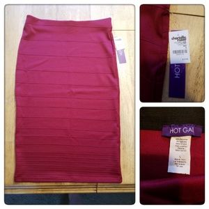 Burgandy pencil skirt